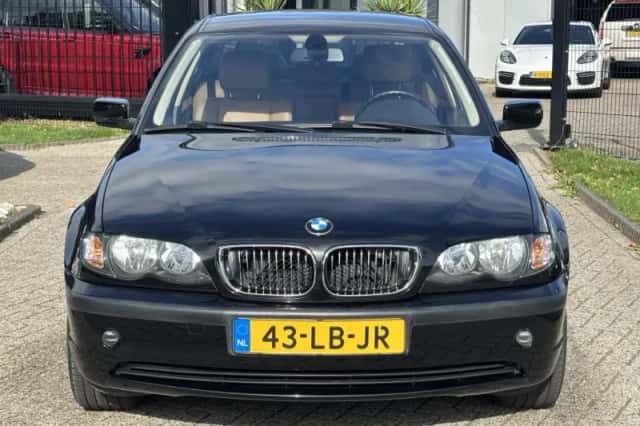 BMW 3-Serie (2002) thumbnail 2