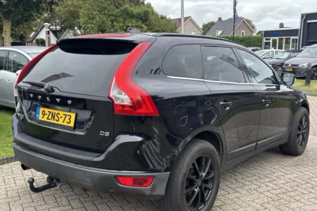 Volvo XC60 (2011) thumbnail 5