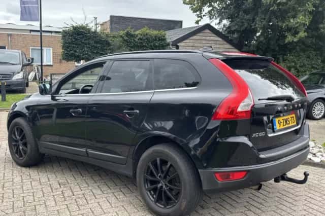 Volvo XC60 (2011) thumbnail 6