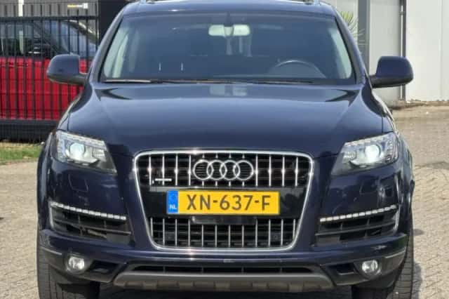 Audi Q7 (2015) thumbnail 2