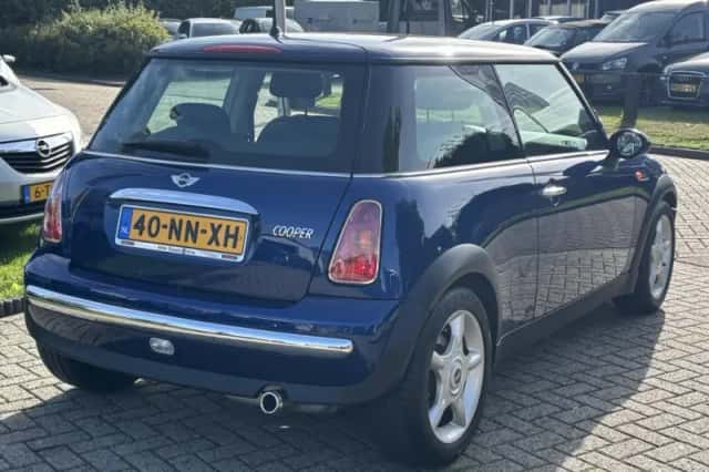 MINI Cooper (2004) thumbnail 5