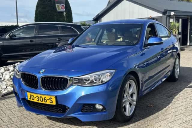 BMW 3-Serie (2016) thumbnail 1