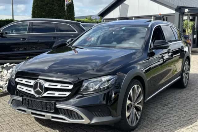 Mercedes-Benz E-Klasse (2017) thumbnail 1