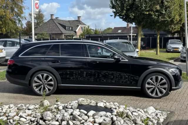 Mercedes-Benz E-Klasse (2017) thumbnail 4