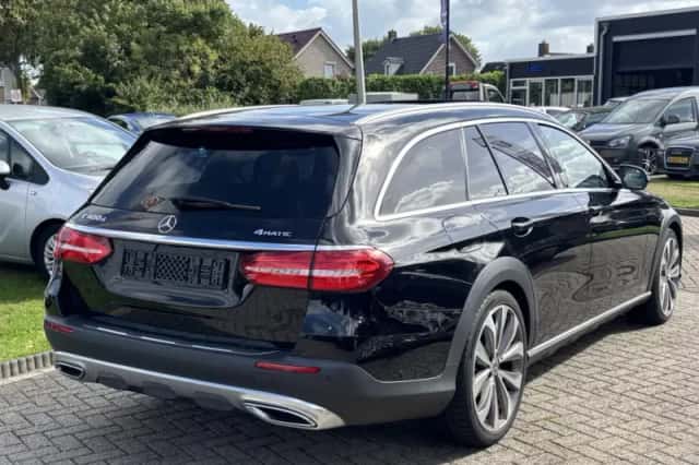 Mercedes-Benz E-Klasse (2017) thumbnail 5