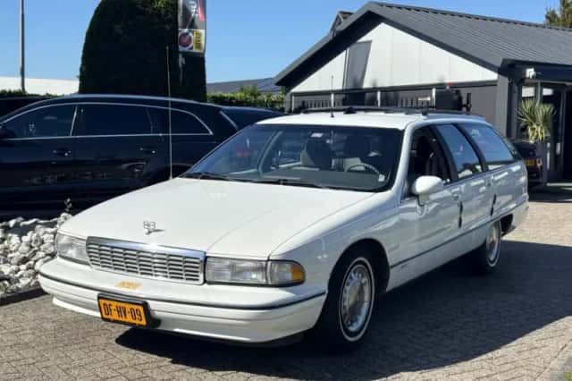Chevrolet Caprice (1991) thumbnail 1