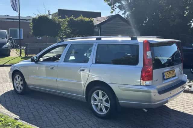 Volvo V70 (2007) thumbnail 6