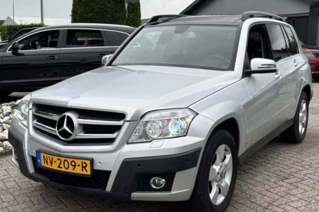 Mercedes-Benz GLK-Klasse (2009) thumbnail 1