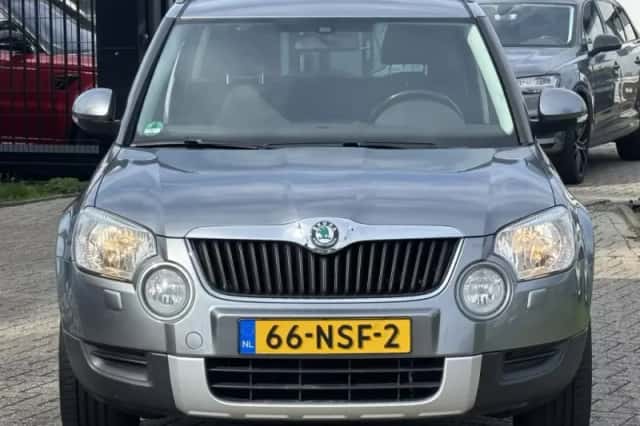 Škoda Yeti (2010) thumbnail 2