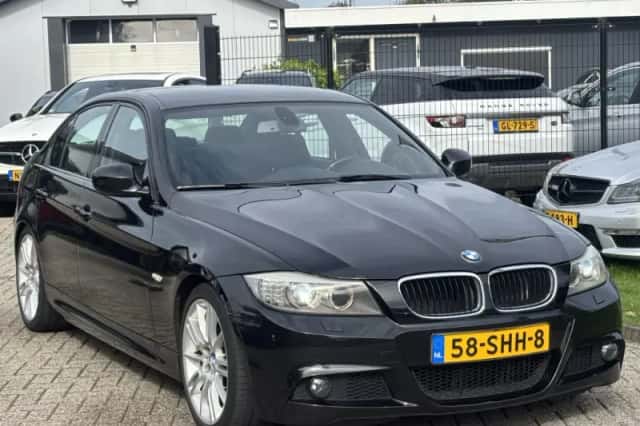 BMW 3-Serie (2011) thumbnail 3
