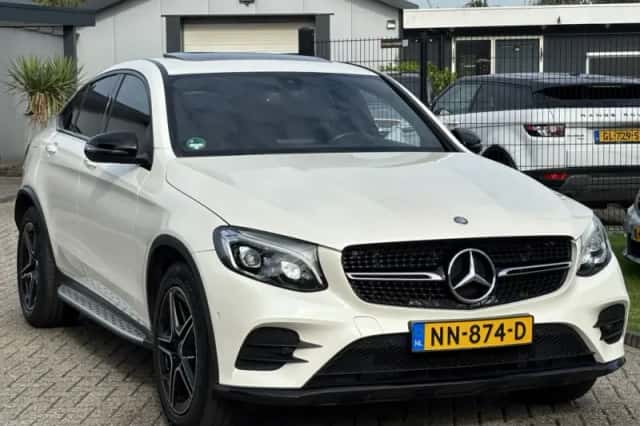 Mercedes-Benz GLC-Klasse Coupé (2017) thumbnail 3
