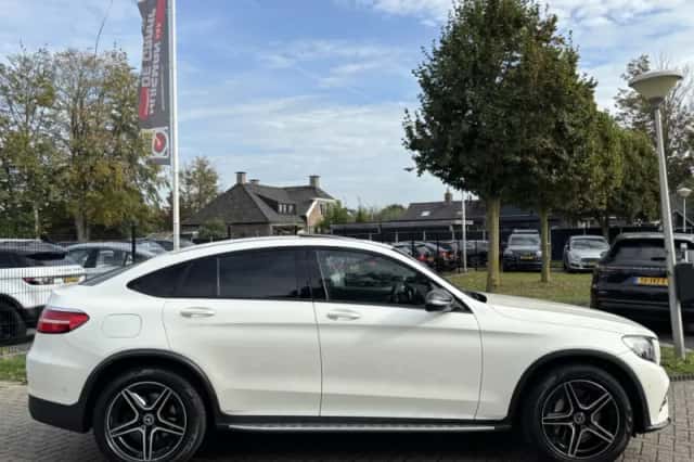 Mercedes-Benz GLC-Klasse Coupé (2017) thumbnail 4