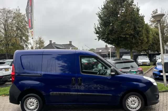 Opel Combo (2013) thumbnail 4