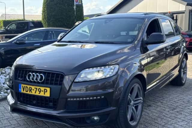 Audi Q7 (2013) thumbnail 1