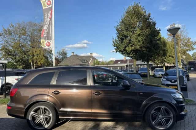 Audi Q7 (2013) thumbnail 3