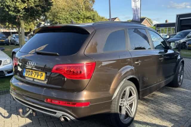 Audi Q7 (2013) thumbnail 4