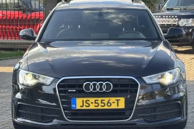 Audi A6 (2012) thumbnail 2