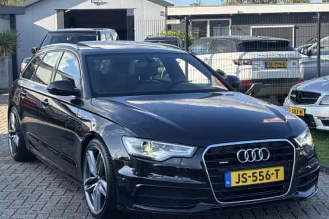 Audi A6 (2012) thumbnail 3