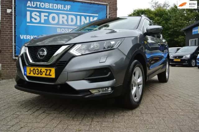 Nissan Qashqai (2018) thumbnail 1