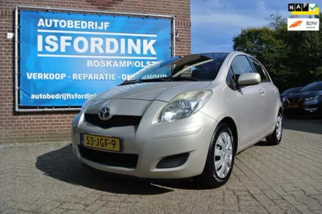 Toyota Yaris (2009) thumbnail 1