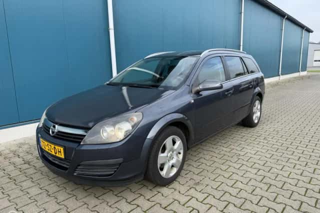 Opel Astra (2006) thumbnail 2