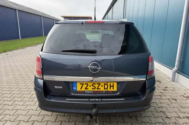 Opel Astra (2006) thumbnail 6