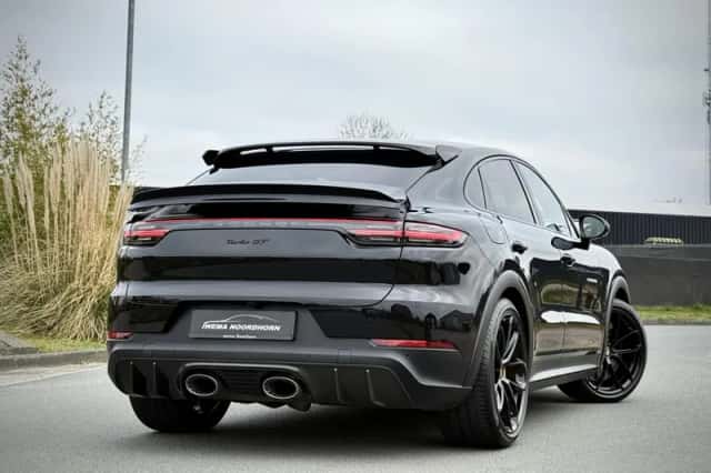 Porsche Cayenne Coupé (2022) thumbnail 2
