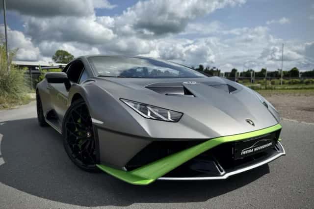 Lamborghini Huracán (2023) thumbnail 6