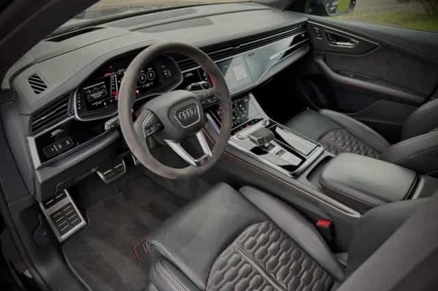 Audi RS Q8 (2022) thumbnail 3