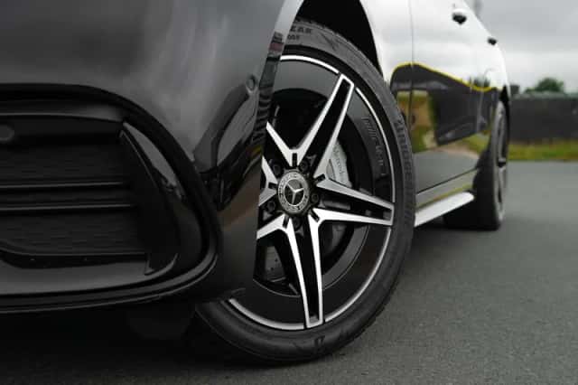 Mercedes-Benz C-Klasse (2023) thumbnail 5