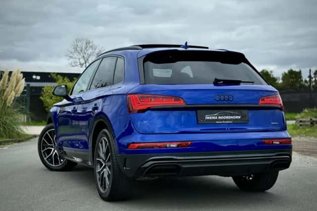 Audi Q5 (2021) thumbnail 2