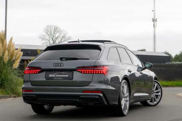 Audi A6 (2023) thumbnail 2