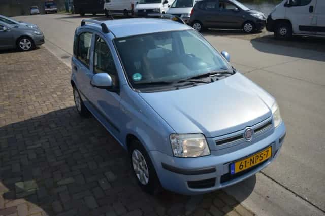 Fiat Panda (2010) thumbnail 3