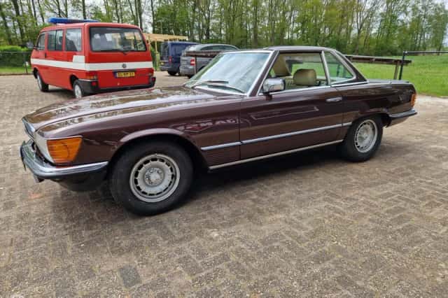 Mercedes-Benz SL-Klasse (1980) thumbnail 2
