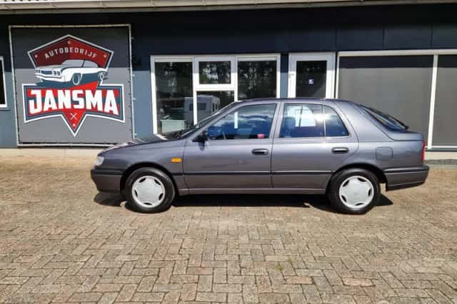 Nissan Sunny (1995) thumbnail 1