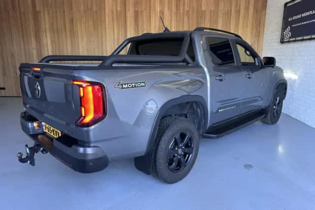 Volkswagen Amarok (2024) thumbnail 2