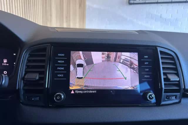 Škoda Karoq (2021) thumbnail 5