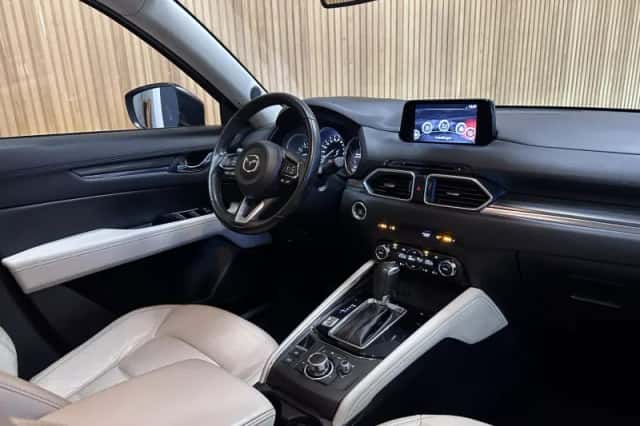Mazda CX-5 (2018) thumbnail 3