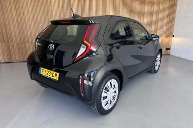 Toyota Aygo X (2024) thumbnail 2