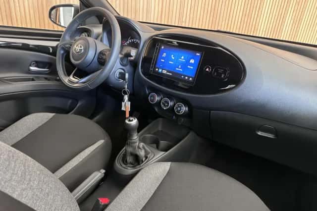 Toyota Aygo X (2024) thumbnail 3