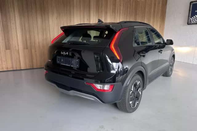 Kia Niro EV (2022) thumbnail 2