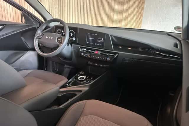 Kia Niro EV (2022) thumbnail 3