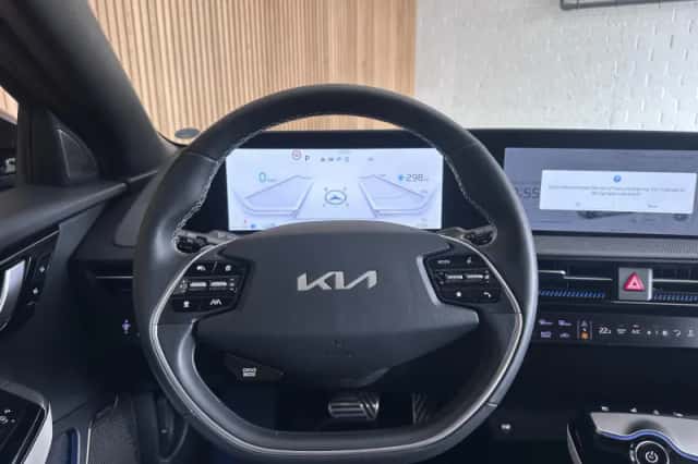 Kia EV6 (2024) thumbnail 2