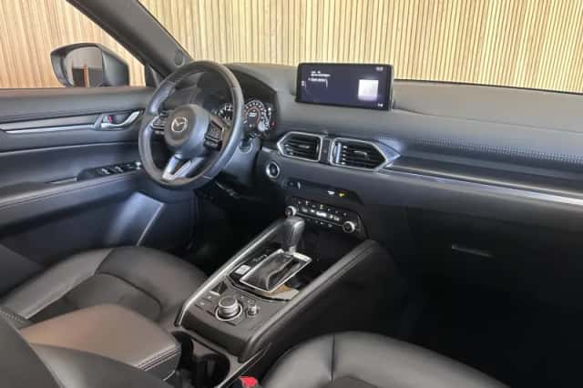 Mazda CX-5 (2022) thumbnail 3