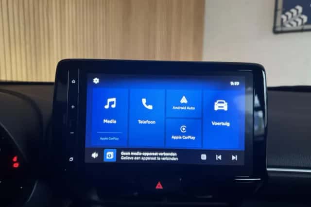 Toyota Yaris Cross (2025) thumbnail 6