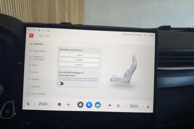 Lynk & Co 01 (2025) thumbnail 6
