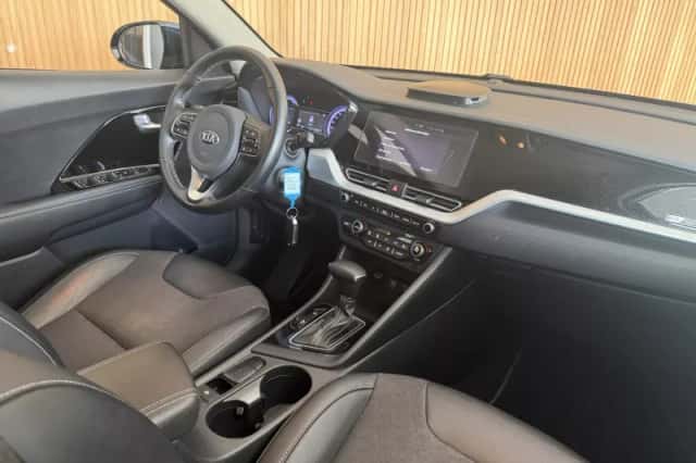 Kia Niro (2020) thumbnail 3