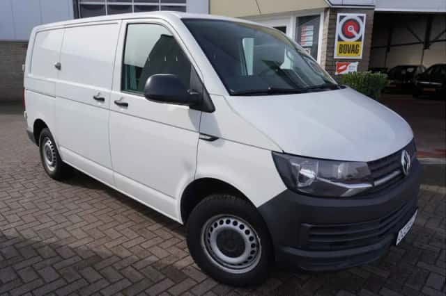 Volkswagen Transporter (2016) thumbnail 1