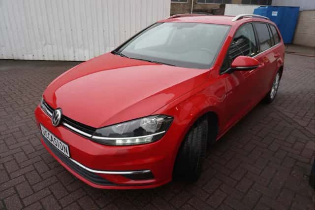 Volkswagen Golf (2018) thumbnail 4