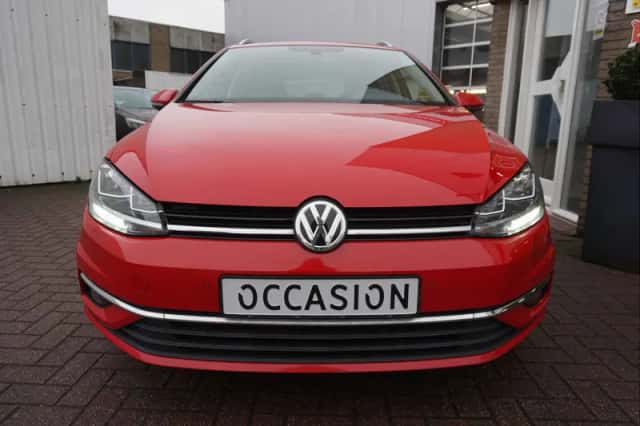 Volkswagen Golf (2018) thumbnail 5